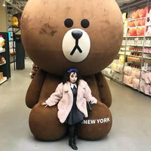 Meet your Posher, Devin caitlyn